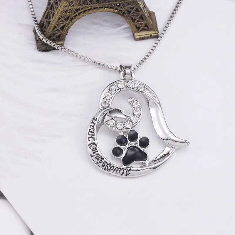 Crystal Charm Heart Shape Necklace For Women Girls Pet Lovers Rhinestone Cat Dog Paw Footprint Pendant Necklaces Jewelry GiftsC250407