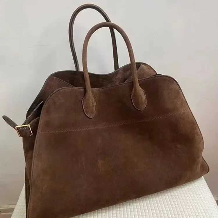 New Arrival Ladies large capacity commuting handbag with fashionable design vintage handbag fashionable shoulder bag practical accessories T250407