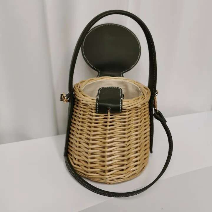Women's Handbag Drowstring Straw Beach Bag Summer Woven Bucket Crossbody Shoulder Bags Bohemian Female Handmade Rattan Tote