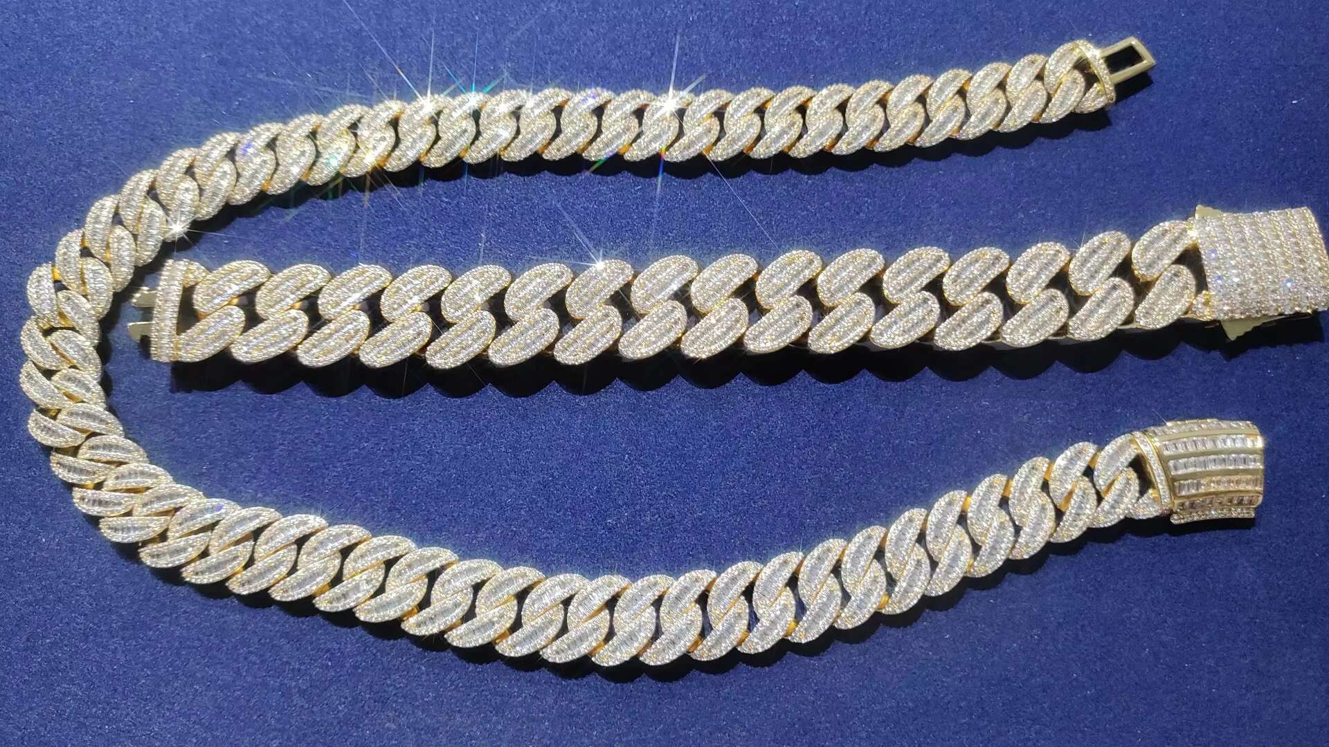 Hand Crafted baguette Cut Cuban Link Chain Vvs Moissanite 15mm Ice Out Cuban Link Chains