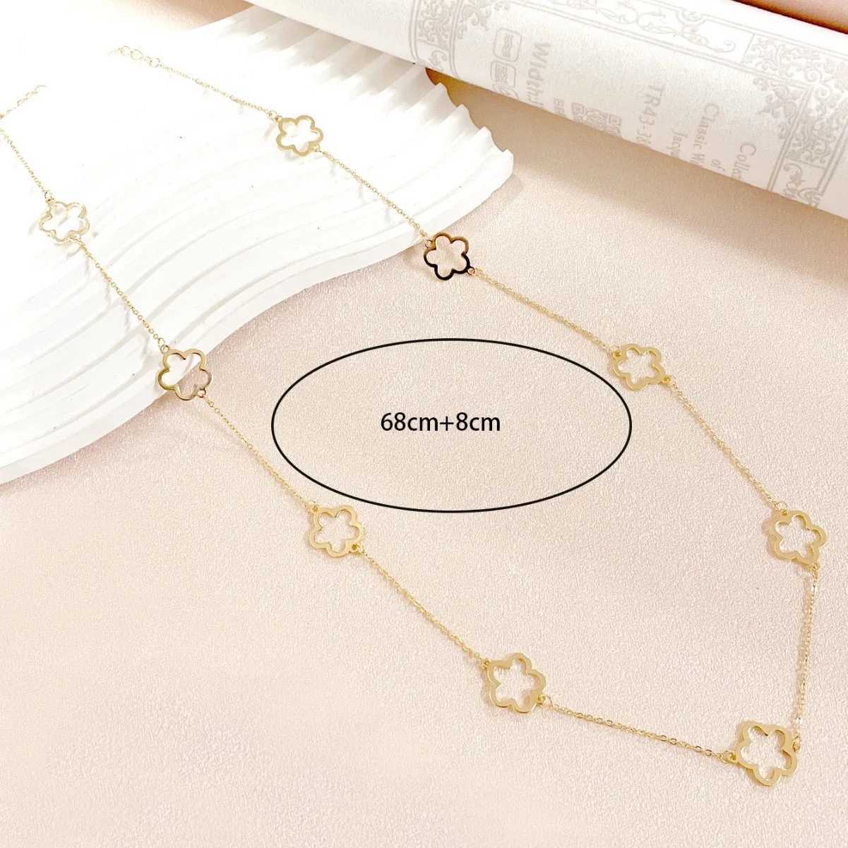 1 piece of fashionable and simple lucky flower necklace sweater chain skeleton five leaf flower long necklace Y250408