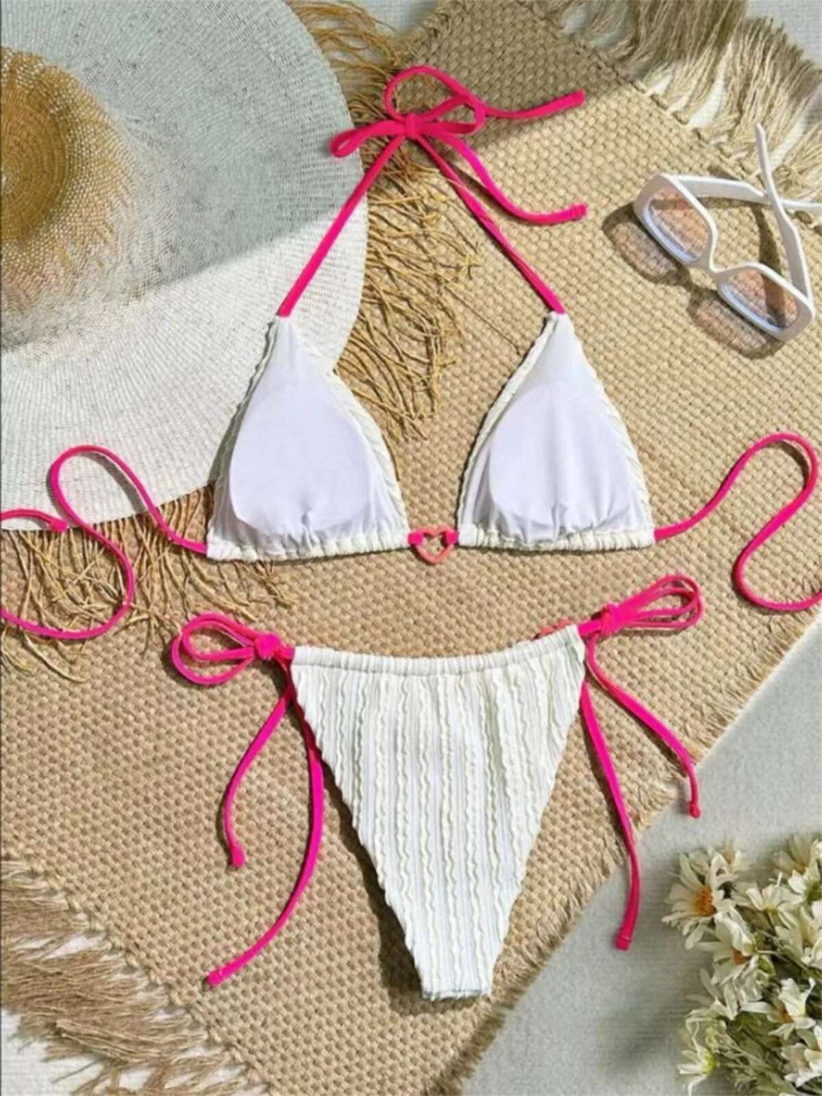 Dongdumaoyi Sexy White Pink Contrast Triangle Bikini Women Heart Designer Push Up Micro Swimsuit Summer Bathing Suit Thong Swimwear