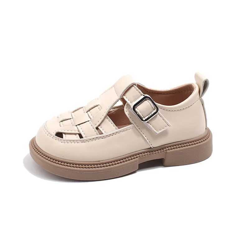 Childrens shoe designer hollow breathable soft sole leather shoes fashion version anti slip casual sports shoes W250407