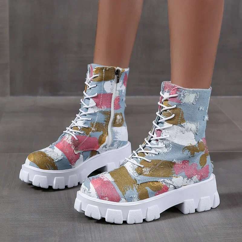 2025 New Style Fashionable Shoes Breathable Thick Bottom Retro Slip on Combat Boots Fashionable Design Casual Boots Trendy Casual Shoes1