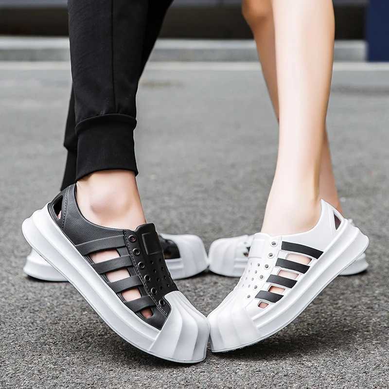 New Arrival Mens Sandals Outdoor Hole Sandals Breathable Thick Bottom Neutral Soft EVA Non slip Womens Sandals Summer Beach Shoes T250407