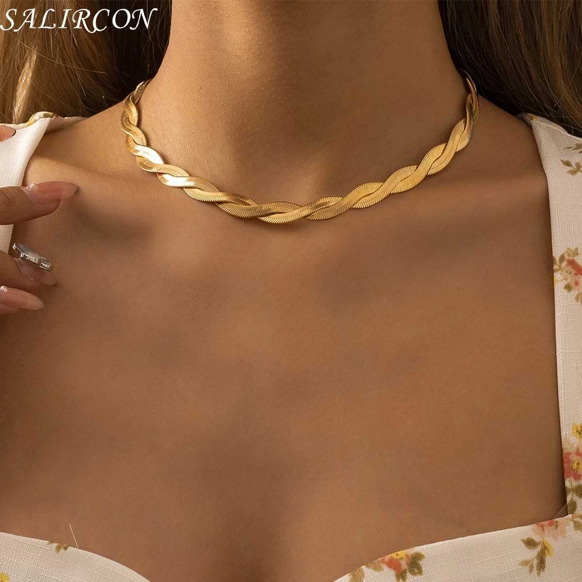Punk Twisted Flat Blade Snake Chain Necklace for Women Fashion Gold Color Copper Choker Necklaces Jewelry Charm Accessories GiftC250407