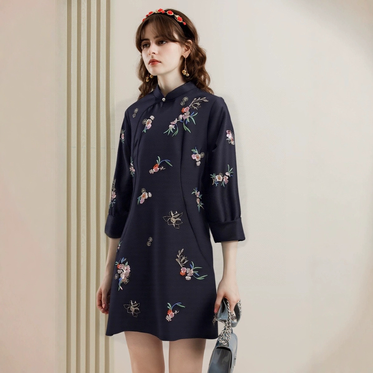 KO25180 New Style Southern Silk Wool Embroidery New Chinese Style Stand Collar Color Block Cuffs Fitted Waist Tang Suit Dress