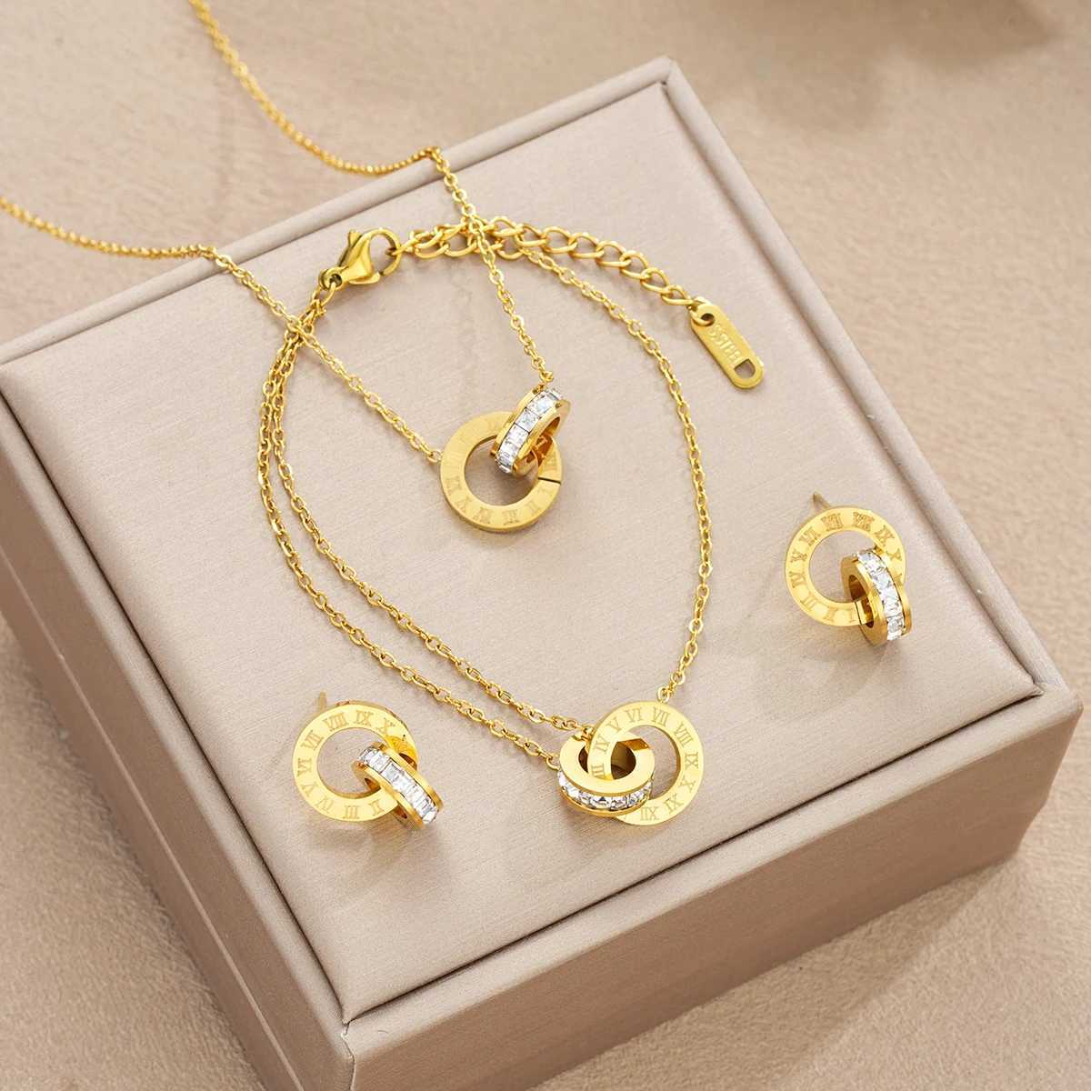 4-piece/set gold stainless steel crystal necklace bracelet earring suitable for womens interlocking rings Roman numeral jewelry set Y250408