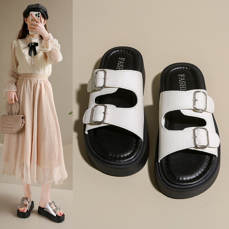 Designer Slipper Thick soled sandals free Shipping One word slippers Wearing casual sandal outside Beach beach sandals hot