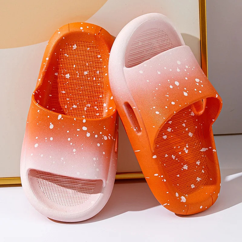 Summer Child Shoes Gradient Color Slippers Boy Girl Sandals Slippers Indoor Shower Anti-slip Slippers Kids Beach Casual Sandals 250408