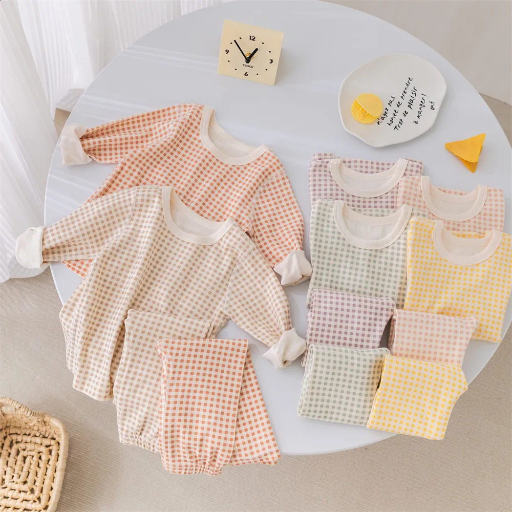 2025 Kids Pajamas Suit Boys Home Wear 1-5 Y Girls Plaid Underwear 2Pcs TopPants Childrens Long Sleeve T-shirt Suit 250408