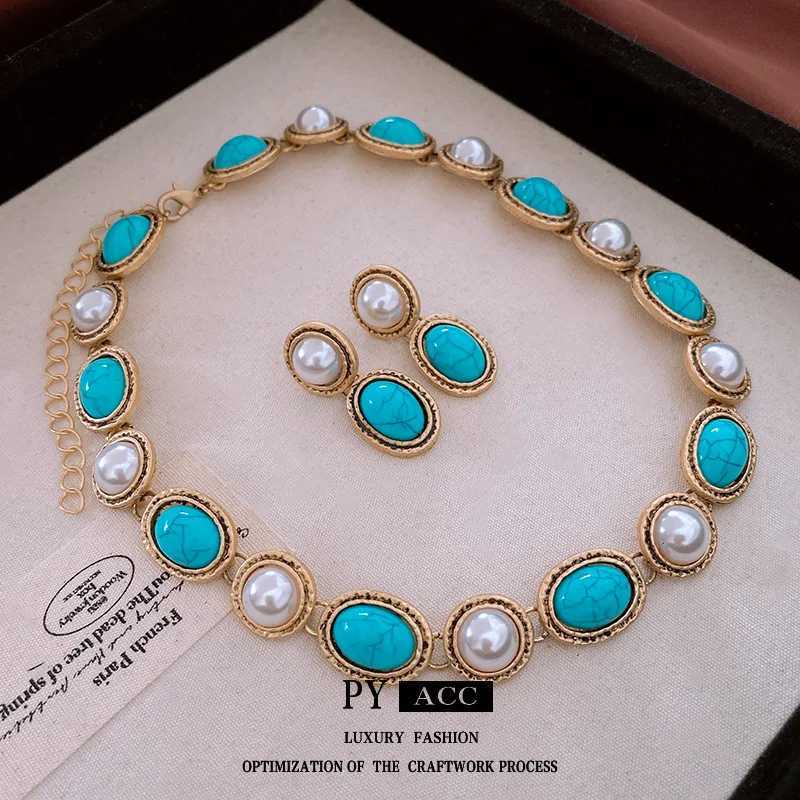 Vintage Oval Geometric Pearl Necklace Palace Style Clavicle Chain WholesaleC250407