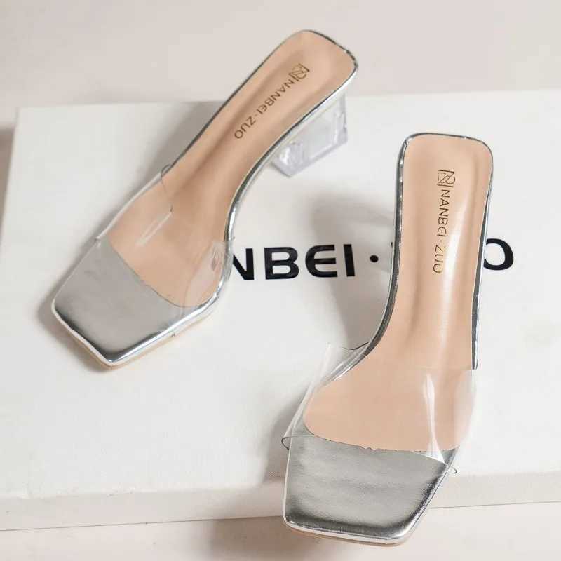 New square head Diamd transparent PVC crystal thick sole slider for summer 2024 suitable for womens sandalsXJ250407