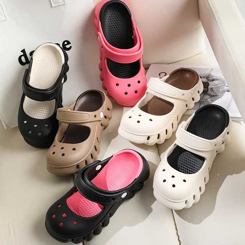 New Arrival Womens summer anti slip EVA slippers womens casual hole garden sandals womens soft soled household indoor and outdoor pump shoes T250407