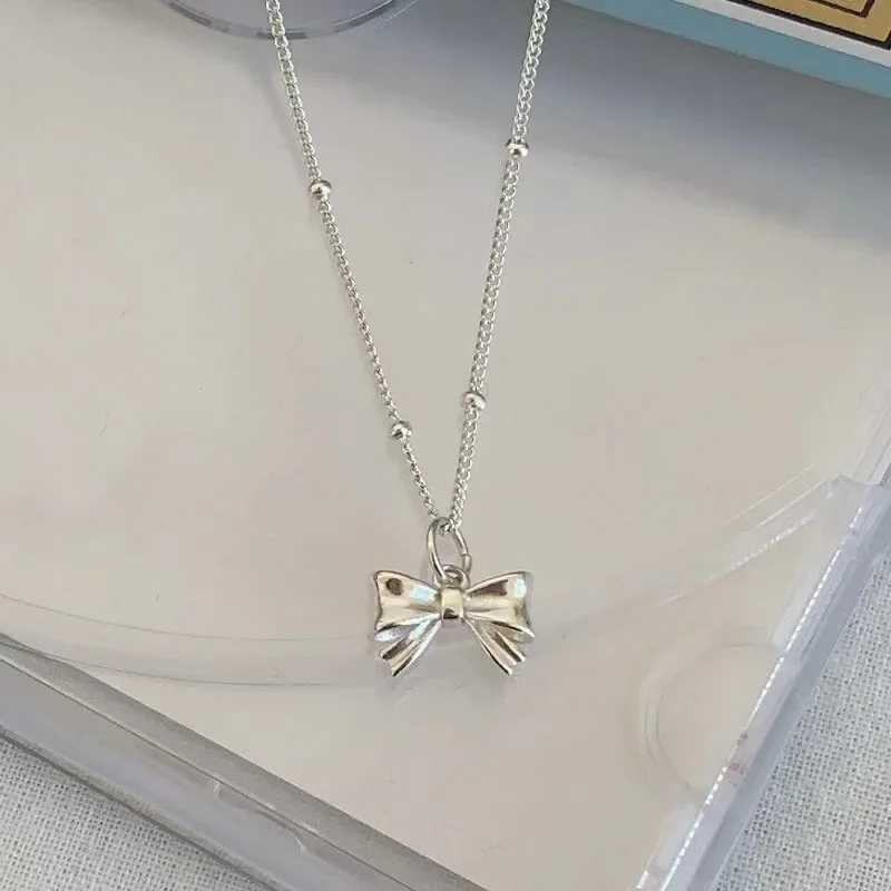 1PC Trendy Bowknot Necklace Silver Color Clavicle Chain for Women Elegant Vintage Sweet Bow Choker Necklace Party Jewelry GiftsC250407