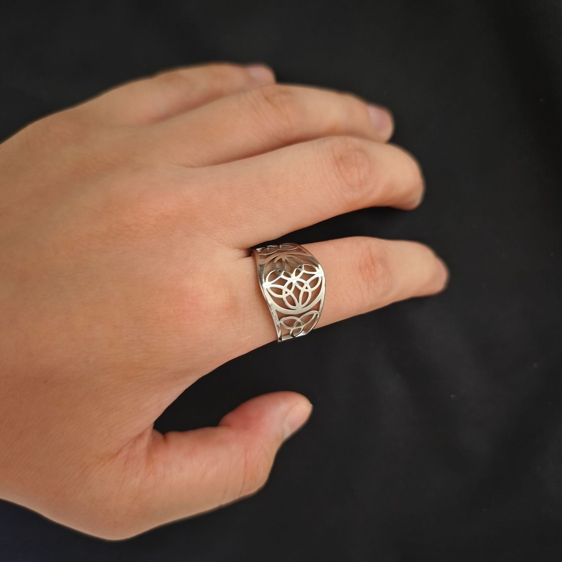 Top Source's new stainless steel design with cutting and hollow out, niche triangular logo ring