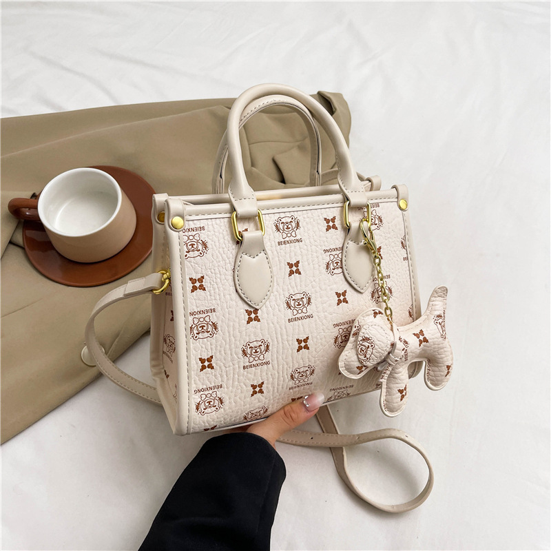 Niche handbag women's new temperament fashion bucket bag casual everything single shoulder crossbody bag 2025