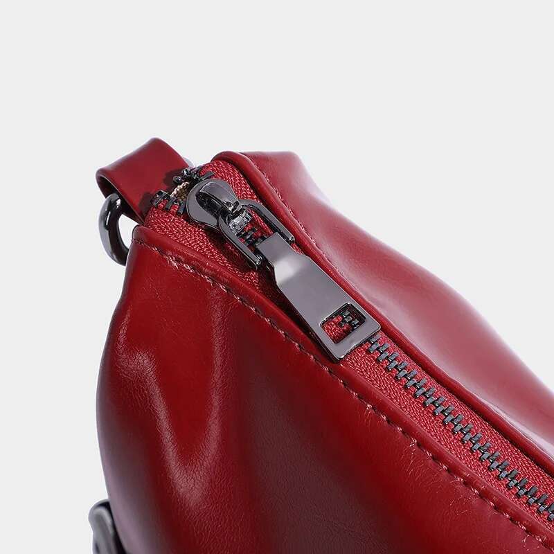 Rivet Desinger Vintage Women's Handbag Fashion High Quality Lace-Up Punk Motorcycle Ladies Large Capacity Travel Bag