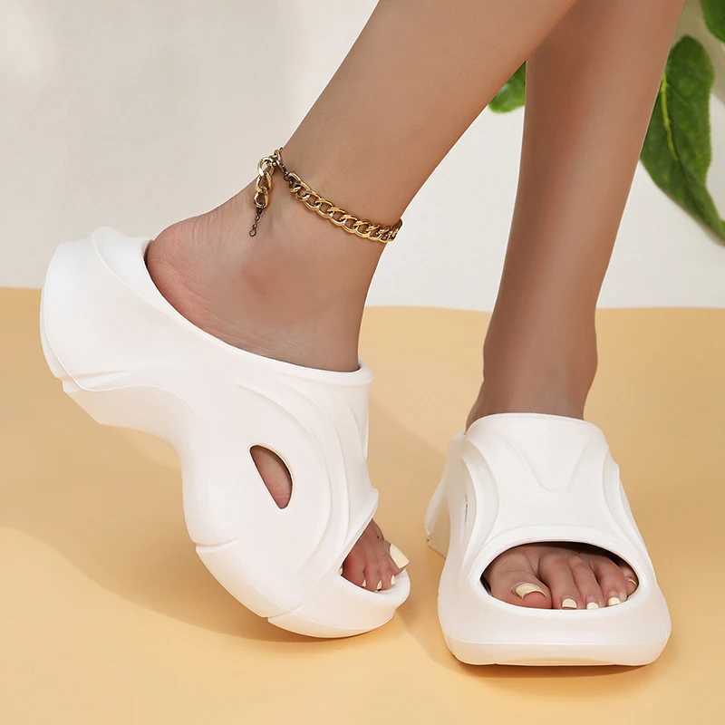 Short and chubby platform wedge sandals for women 2024 summer waterproof thick bottom beach slide for women soft Eva slide flip coverXJ250407