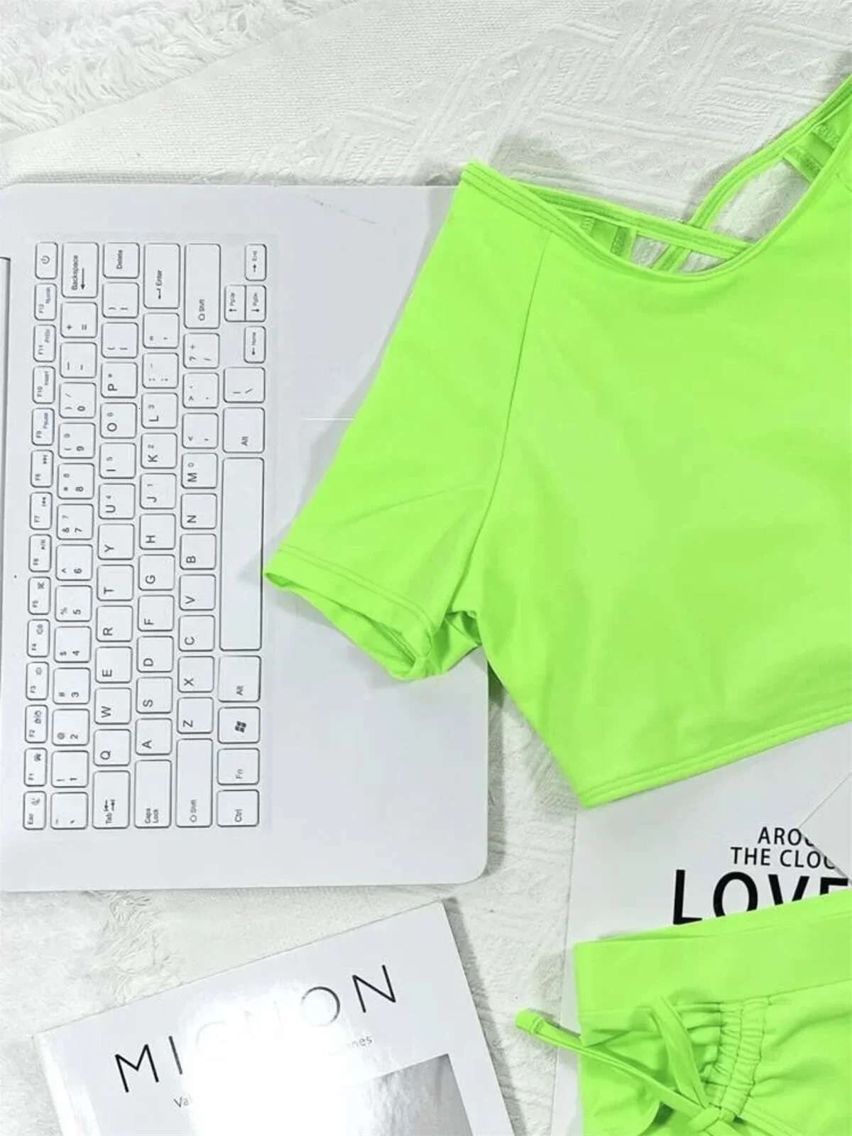 Dongdumaoyi Sexy Neon Geen Bikini Women Summer Short Sleeve Sport Black Swimsuit Bathing Suit Drawstring Bandage High Waist Swimwear