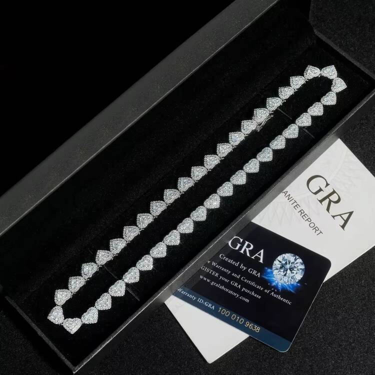 Hip Hop 925 Silver Heart-Shaped Custom Iced Out GRA Certified Moissanite Cuban Bracelet