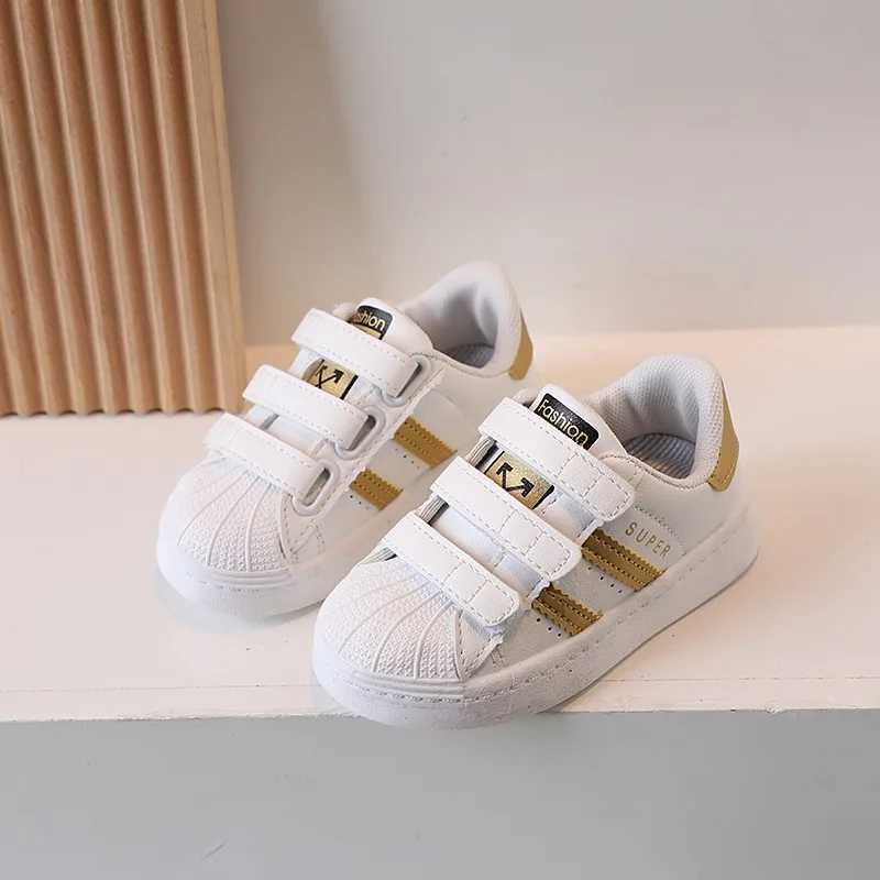 Childrens sports shoes childrens fashion design white anti slip casual shoes breathable sports shoes for boys and girls childrens outdoor shoes W25040