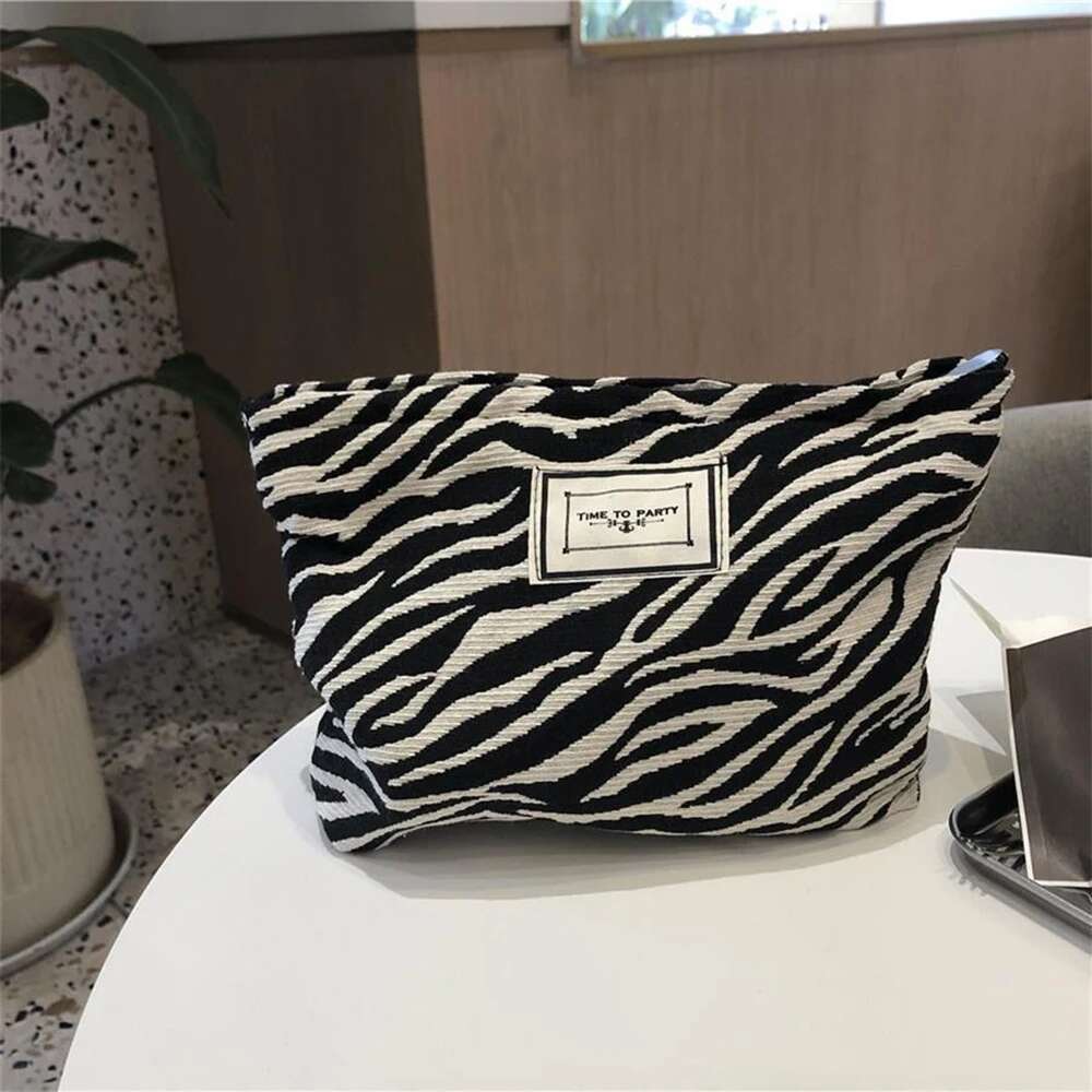 Fashion Leopard Zebra Print Makeup Wash Women s Handbag Hand Held Bag Convenient Large Capacity Storage Bag Ll