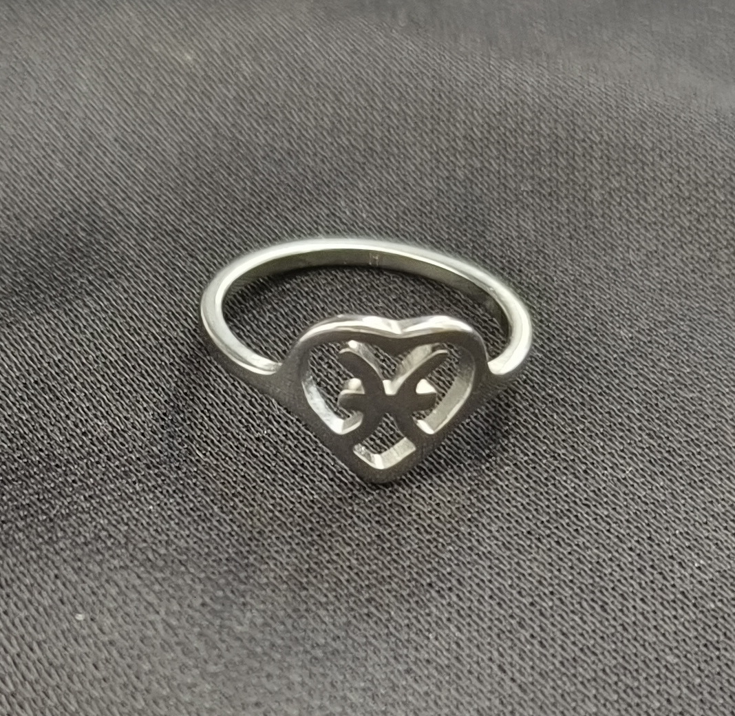 Top Source Fashion New Twelve Constellation Love Hollow Ring, Personalized and Versatile Commemorative Day Jewelry Gift
