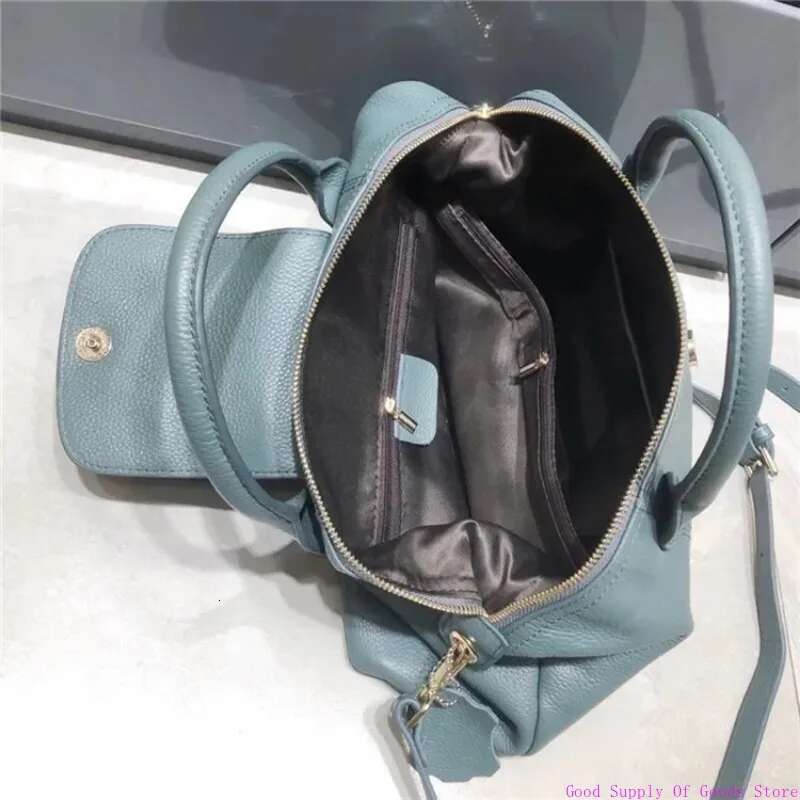 2025 Women Designer Fashion Casual Shoulder High Quality Leather Handbags Sac Large Capacity Classic Tote Bag New