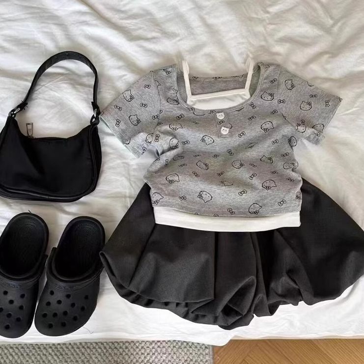 Ddmyshoesvip Girl S Baby Summer New Cartoon Print Fake Short Sleeved T Shirt Flower Bud Shorts Two Piece Set