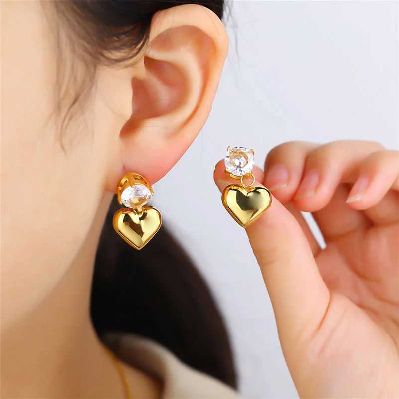 Stainless Steel Exquisite Golden - Plated Heart - Shaped Jewelry Set Necklaces Earrings With Sparkling Cubic Zirconia Y250408