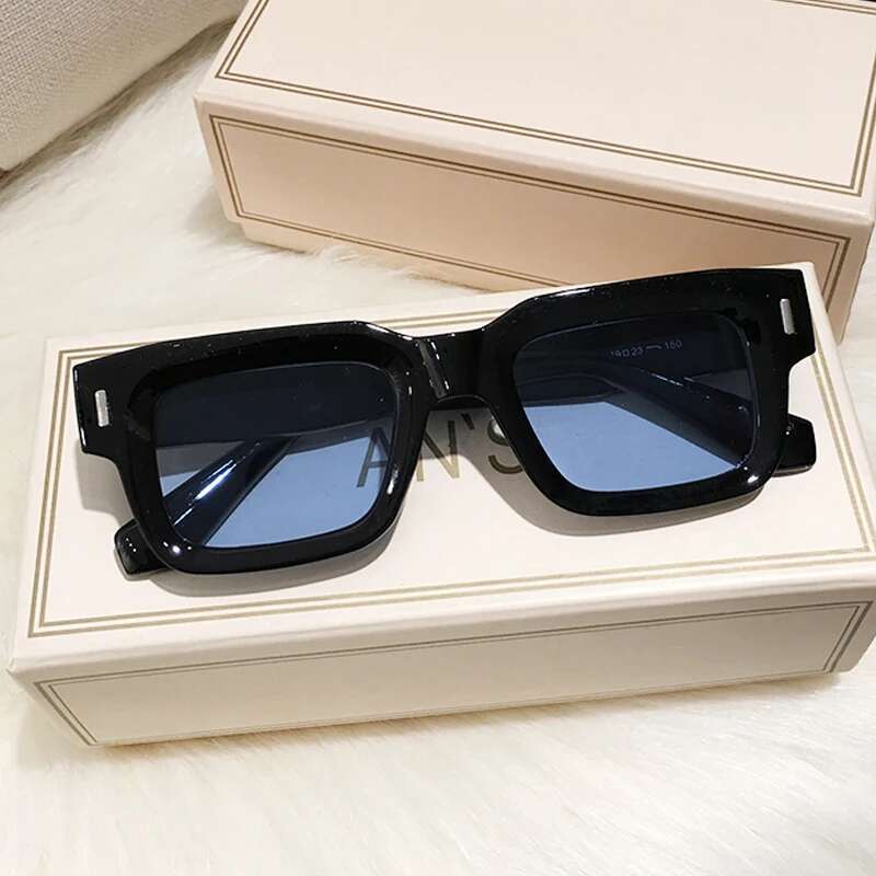 Brand Designer Square Sunglasses Women Men Ocean Color Shades Sun Glasses Female Fashion Rectangle Rivet Oculos De Sol