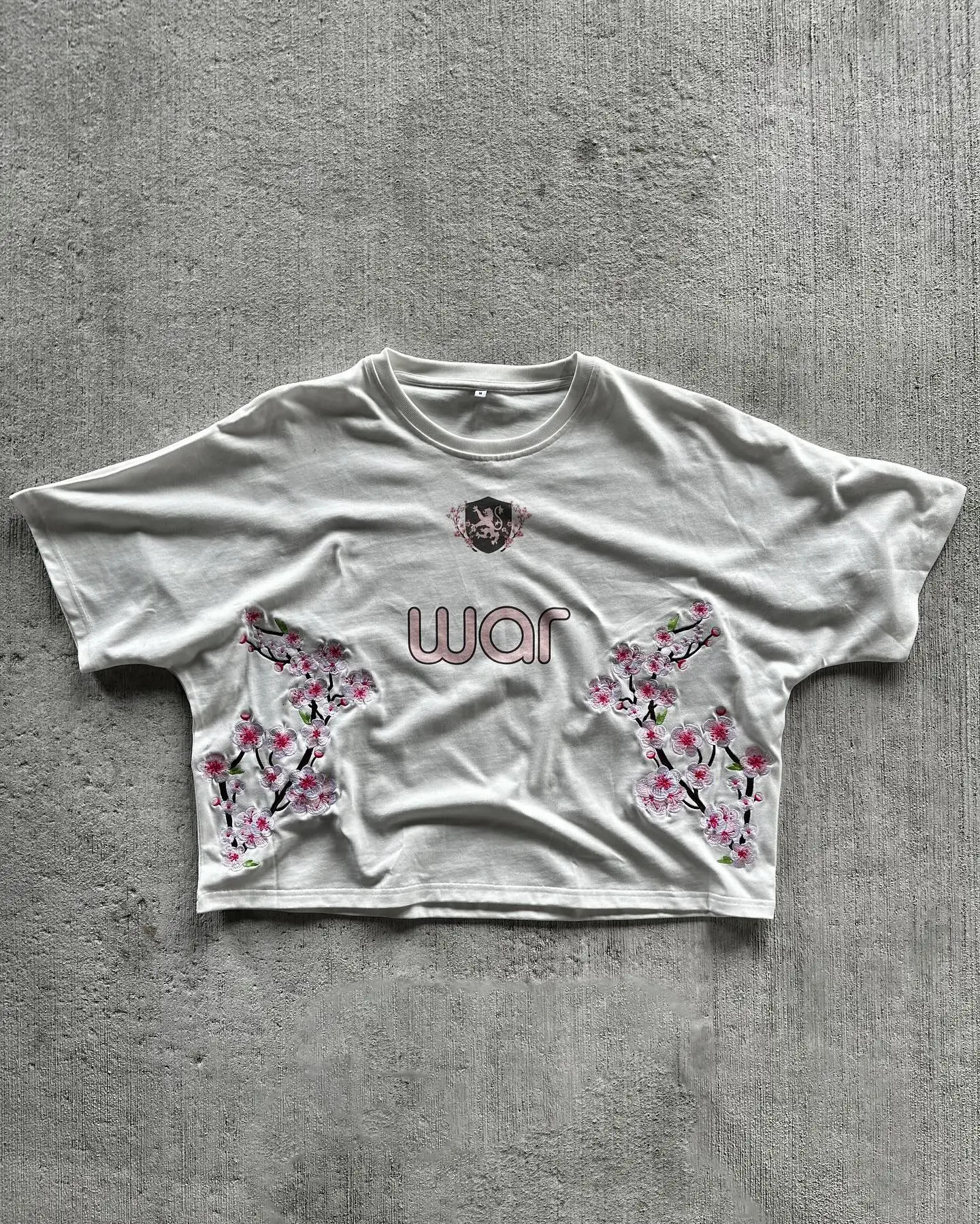 Y2K fashion retro cherry blossom graphic loose short sleeved Tshirt suitable for Harajuku men and women Gothic casual clown street wear 250408
