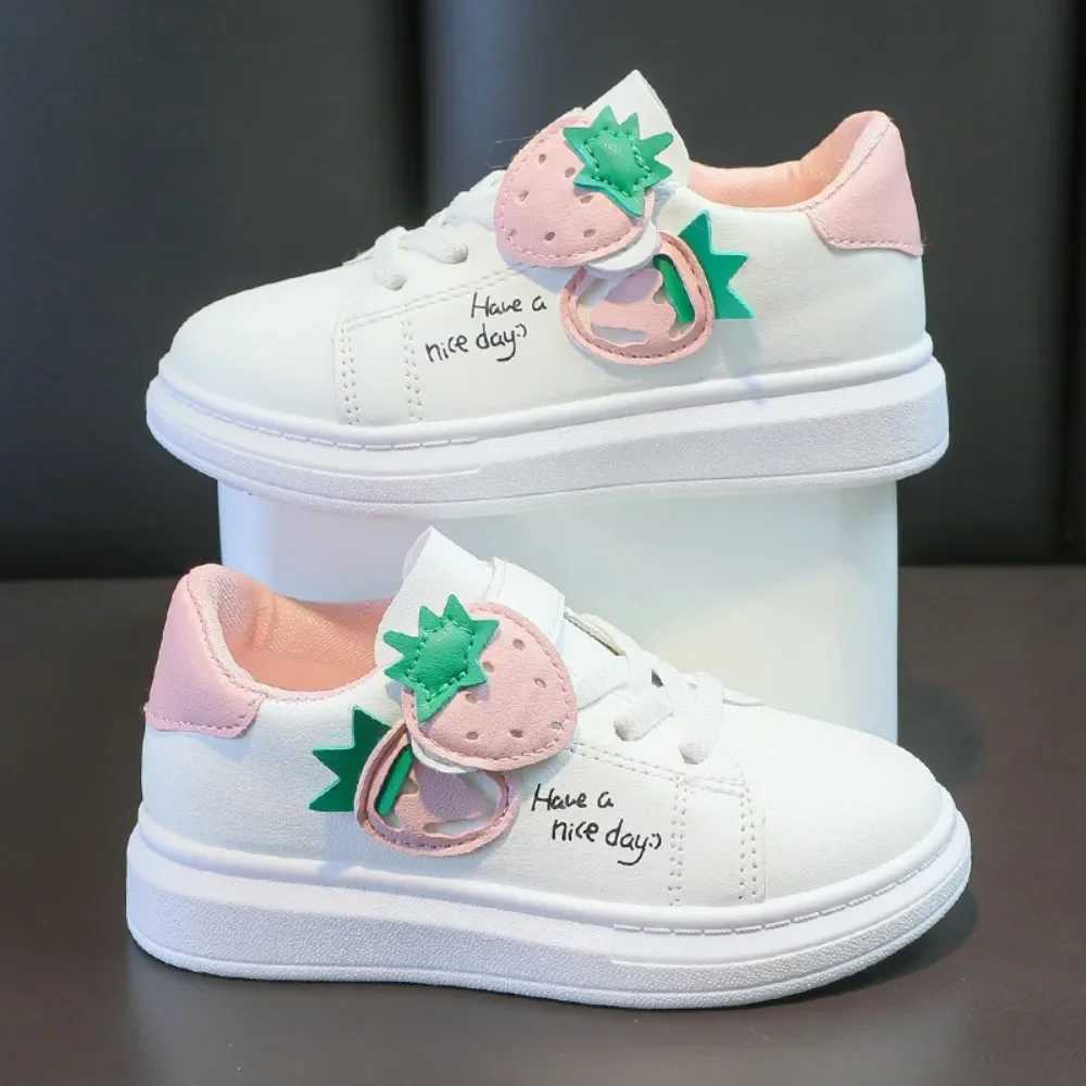 Childrens spring and autumn sports shoes boys breathable and comfortable running shoes girls fashionable sports and leisure soft sole anti slip childr