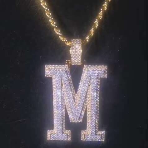 Custom Pass Dia Tester Iced Out Vvs Moissanite Hip Hop Mossanite Alphabet "M" Initial Letter Pendant