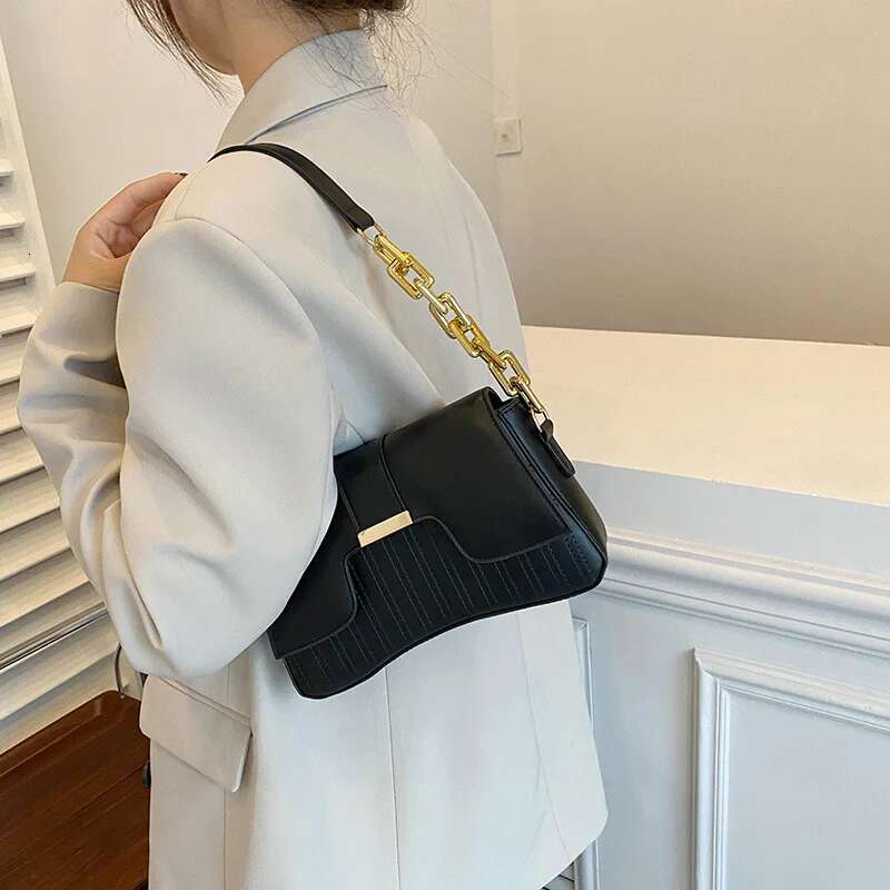 New Designer Bag For Women Fashionable High-end Outdoor Acrylic Chain Shoulder Bag Women's Handbag Casual Solid Color Leather Women's Armpit