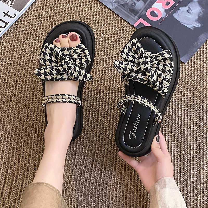 2025 New Summer Sandals Fashion Sandals Casual Women's Shoes Designer Women's Slippers Trendy Slippers1
