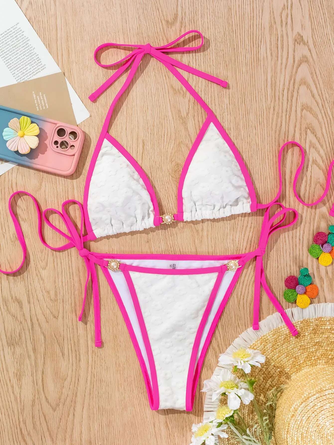Dongdumaoyi Sexy Pink White Contrast Bikini Set Women Luxury Pearls Push Up Thong Swimsuit Beach Bathing Suit Bandage Micro Swimwear