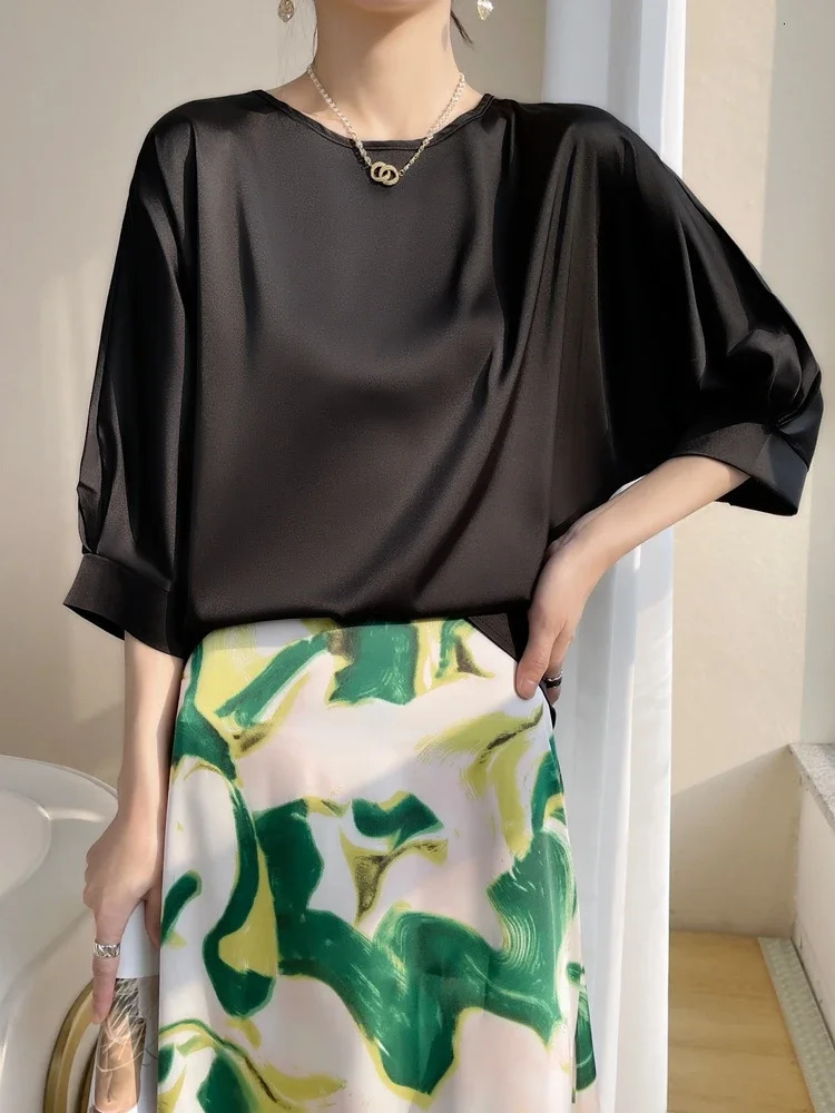 Summer T-shirt Top Womens O-neck Artificial Silk Satin Thin Smooth T-shirt Batwing Silky Crewneck Blouses Basic Y2k T-shirt Za 250402