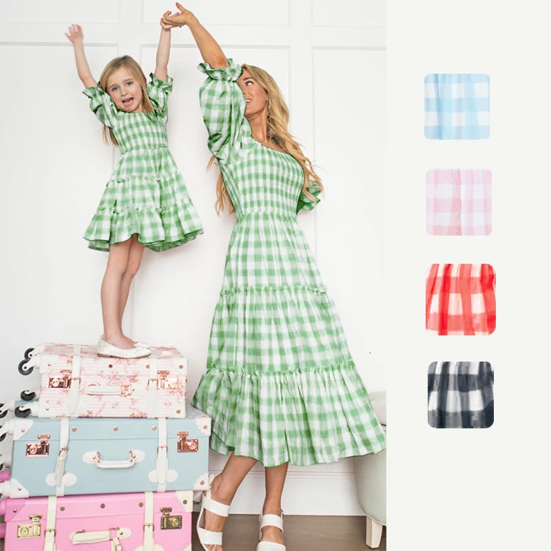 Mom and Me Matching Clohes Pink Red Green Black and White Plaid Puff Sleeve Dresses Mother Daughter Party Dress Daily Wear 250407