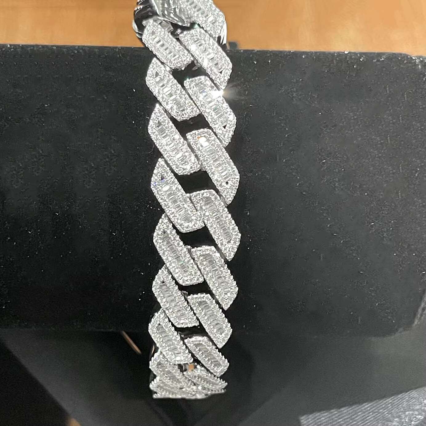 Silver Hip Hop Rapper 15mm VVS Moissanite Baguette Diamond Cuban Link Chain Bracelet 925 Silver