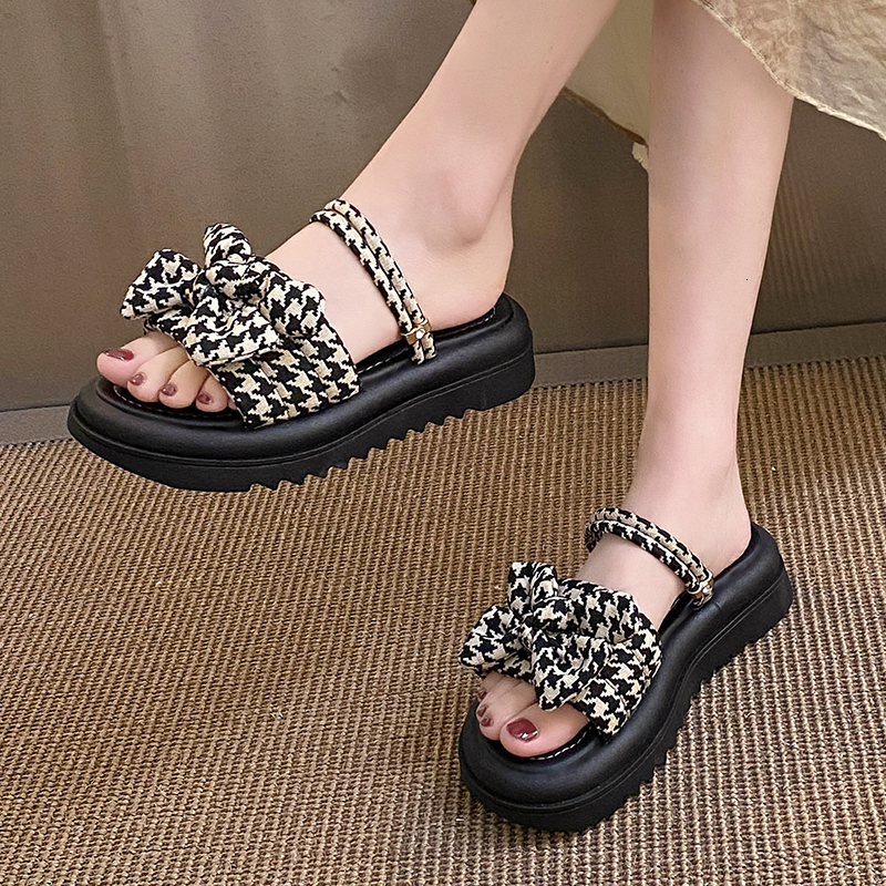 2025 New Summer Sandals Fashion Sandals Casual Women's Shoes Designer Women's Slippers Trendy Slippers1