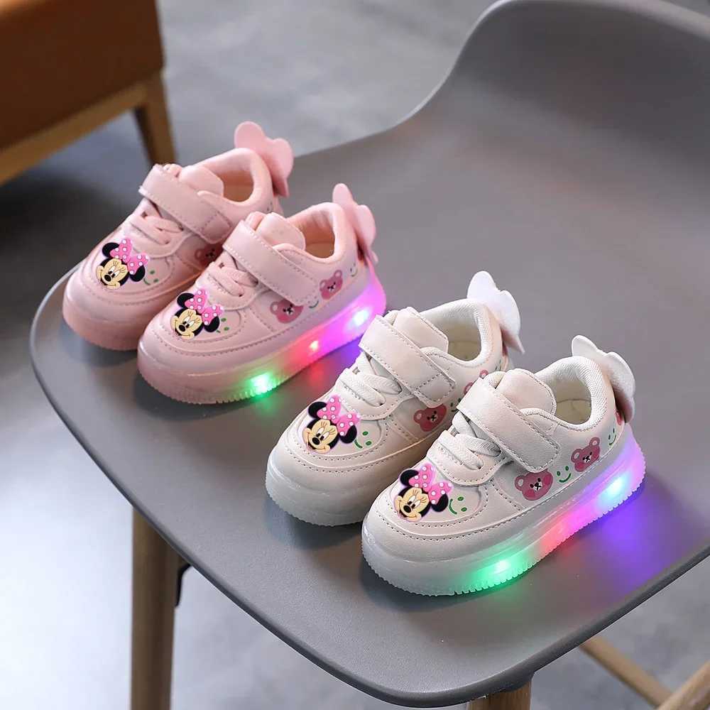 Spring and summer childrens lighting casual shoes PU girls and boys LED sports shoes board shoes W250407