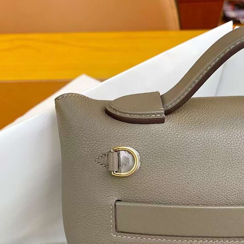 Classic Handbag Designer Bag Luxury Shoulder Bag 2424 Flap Bag Detachable Strap Fully handmade IN French Original leather with 24K gold plated hardware