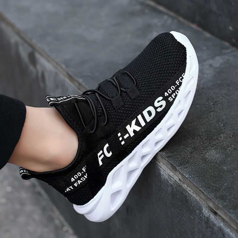 Childrens casual low top lace sneakers for boys and girls breathable lightweight non slip outdoor walking childrens sports running tennis W250407