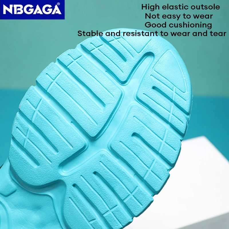 Lightweight childrens summer mesh breathable sports shoes non slip and comfortable childrens school walking and running shoes W250407