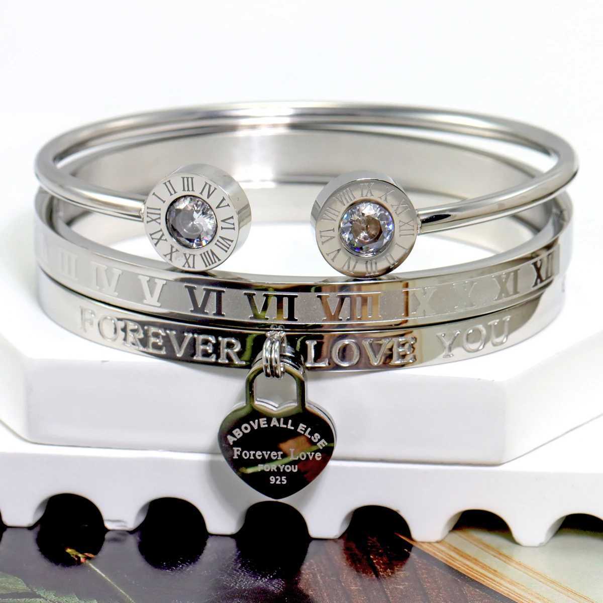 Fashionable stainlESS steel bracelet suitable for women Roman style vintage bracelet suitable for daily wear Y250408