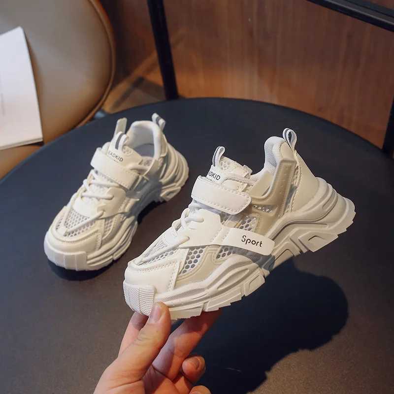Childrens sports shoes 2023 new fashion breathable soft childrens shoes boys and girls lightweight casual sports shoes baby walking shoes W250407