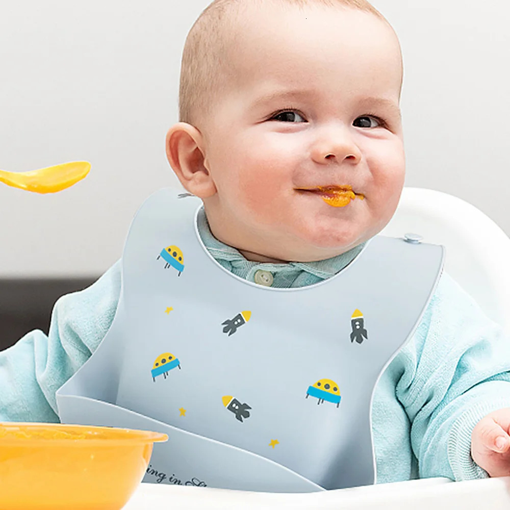 Baby Bibs Waterproof Soft Silicone Scarf Rocket Print Adjustable Bibs Burp Cloths Baby Feeding Aprons Kids Eating Accessories 250408
