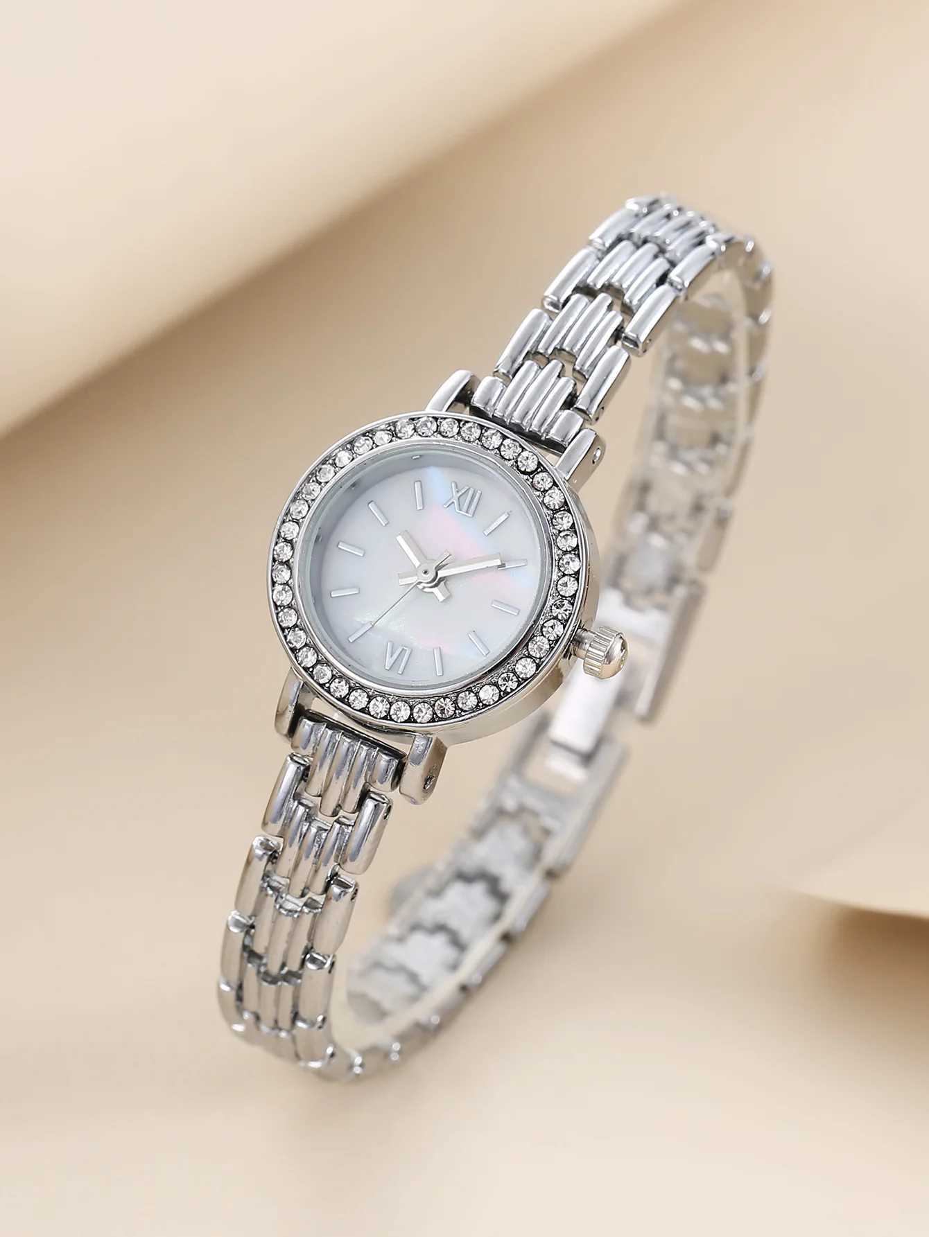 Fashion Design Alloy Compact Womens Premium Quartz Watch Gift Related ItemsT250408